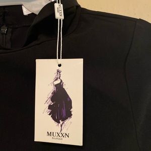 Muxxn casual classy dress with belt